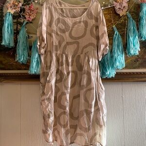 Made in Italy Beige Bubble Pattern Linen Dress. Size 2X.